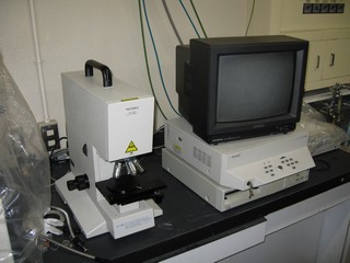 レーザー顕微鏡